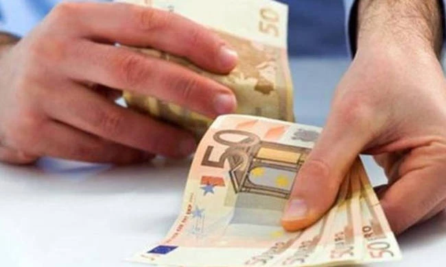 Κοινωνικό μέρισμα: «Δώρο Χριστουγέννων» από 300 ως 1.400 ευρώ σε 1.300.000 νοικοκυριά – Τα κριτήρια